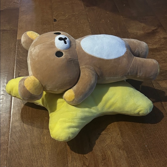 Rilakkuma Yellow Star Plushie - Picture 6 of 9